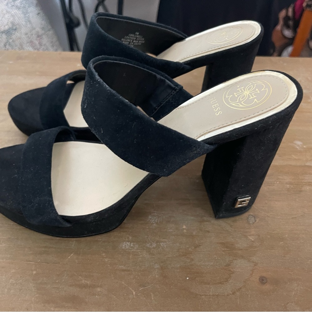 Size 8 guess black heels